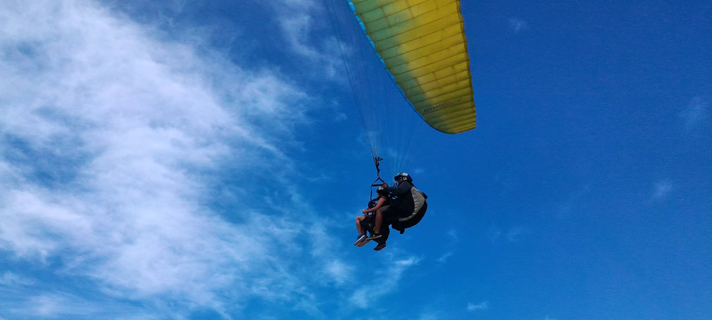 paragliding bali